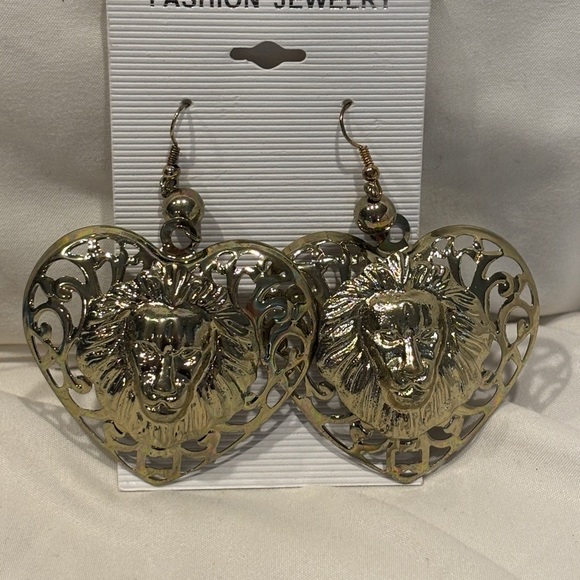 Statement Lion Heart Earrings – Bold Filigree Design – New on Card - Picture 1 of 6